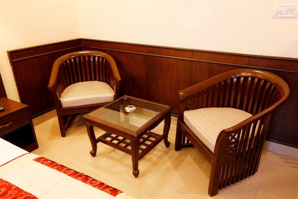 Airport La Sapphire Hotel & Restaurant Νέο Δελχί Εξωτερικό φωτογραφία