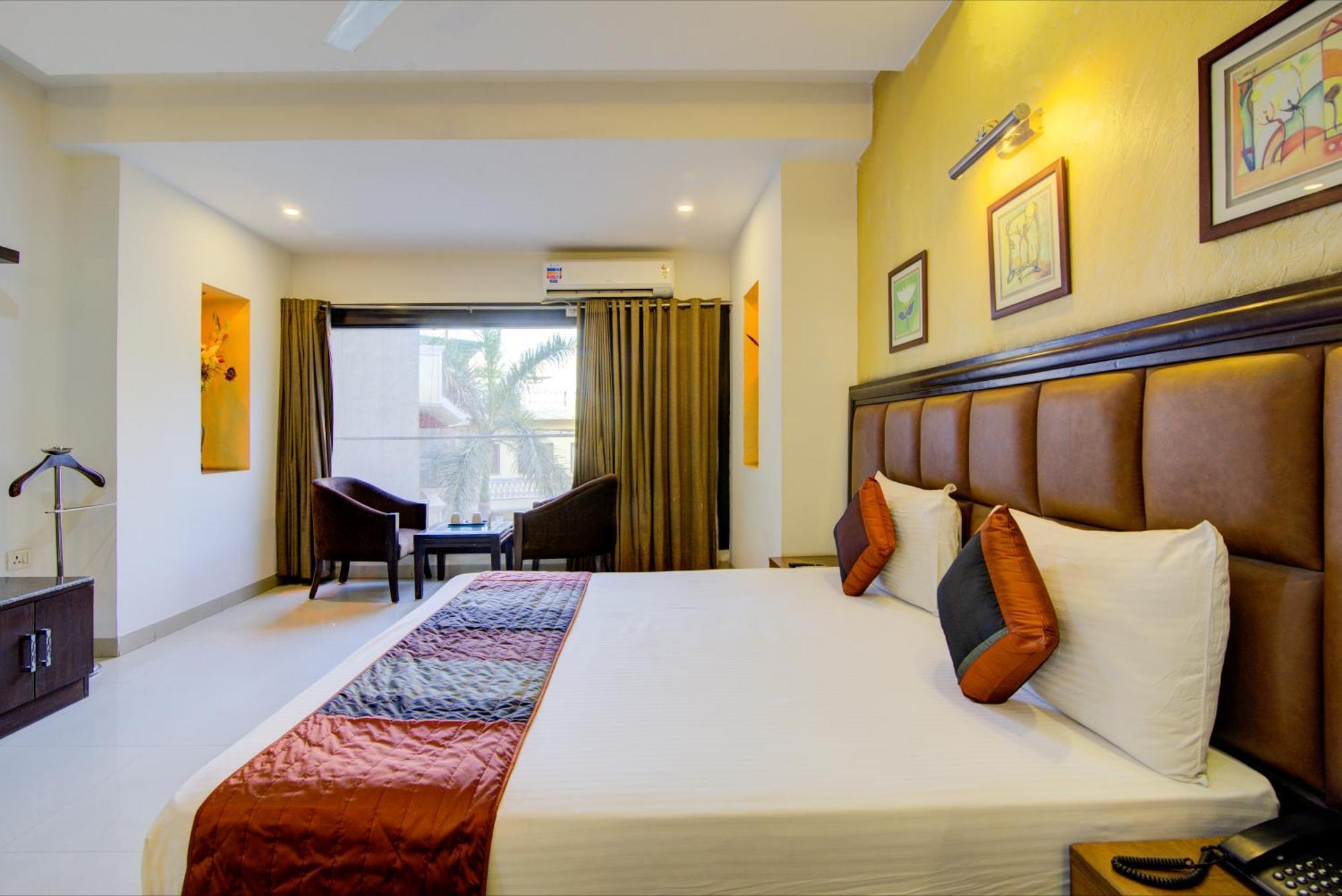 Airport La Sapphire Hotel & Restaurant Νέο Δελχί Εξωτερικό φωτογραφία